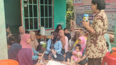 Ibu-Ibu Kota Bengkulu Diberi Edukasi Cara Manfaatkan Sampah Rumah Tangga