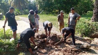 Warga Pasar Tais Seluma Minta Akses Jalan Segera Diperbaiki