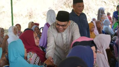 Pilkada Seluma, Teddy dan Mantan Bupati Seluma Lantik 2.000 Tim Keluarga