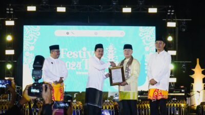 Festival Tabut, Pemprov Bengkulu Terima Penghargaan Kharisma Event Nusantara