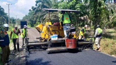 Akses Jalan Retak Ilir – Retak Mudik Dihotmix