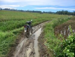 Akses Satu-satunya Untuk Mengais Rezeki, Warga Harap Jalan Diperbaiki