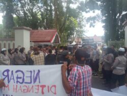 Tuntut Alokasi Pupuk Subsidi, Petani Rejang Lebong Demo di Kantor DPRD