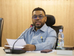 Senator Filep Tanggapi Janji Presiden Prabowo Terkait TV Canggih