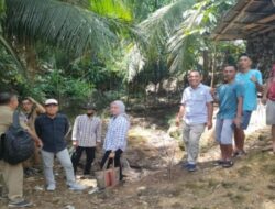 Respon Keluhan Warga, Ketua Komisi III DPRD Tinjau Lokasi Abrasi