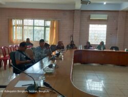 Pemdes Muara Payang Hearing dengan DPRD Terkait Pemberhentian Perangkat Desa