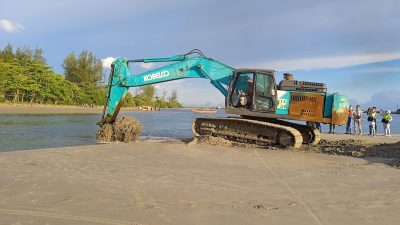 Pengerukan Dimulai, Aktivitas Pelabuhan Kembali Normal Pekan Depan