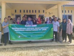 Pengabdian Masyarakat, Dosen UNIB Disuguhkan Minuman Khas Lubuk Gilang