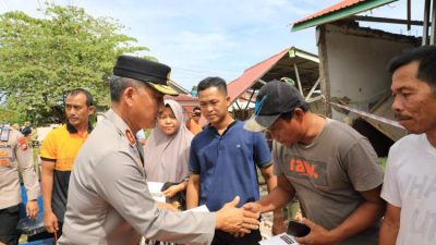 Kapolda Bengkulu Tinjau Langsung Penanganan Dampak Gempa Bumi 6,3 SR di Bengkulu