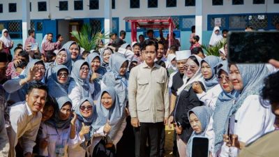 Gibran Tinjau MBG di SDN 61 Kota Bengkulu