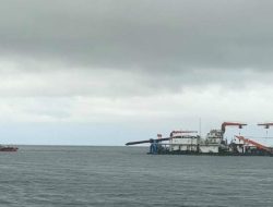 Kapal Keruk Telah Tiba di Bengkulu, Pendangkalan Alur Pulau Baai Segera Diatasi