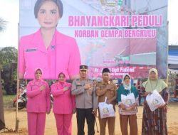 Ketua Bhayangkari Salurkan Bantuan Kemanusiaan bagi Korban Gempa