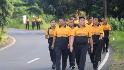 Wakapolda Jalan Santai Bersama PJU dan Anggota Polda Bengkulu
