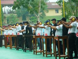 Helmi Hasan Ikuti Eksebisi Menembak Eksekutif di Polda Bengkulu