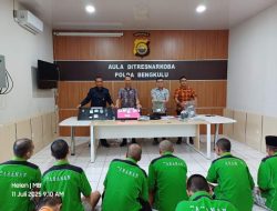 Polda Bengkulu Bongkar Jaringan Narkoba: 12 Tersangka Diciduk, Ratusan Gram Ganja dan Sabu Disita
