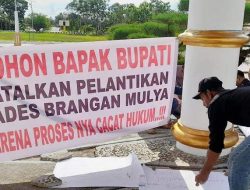Diduga Cacat Hukum, Bupati Mukomuko Resmi Berhentikan Kades Brangan Mulya