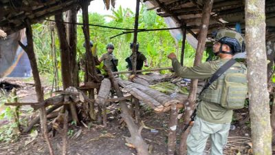 Satgas Damai Cartenz Selamatkan Warga dari Percobaan Pembacokan oleh OTK
