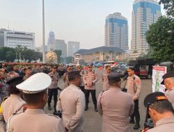 1.632 Personel Gabungan Dikerahkan Amankan Aksi Ojol di Silang Selatan Monas
