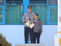 Wakapolda Bengkulu Pimpin Upacara Bendera di SMA N 2 Kota Bengkulu
