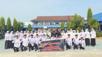 Humas Polda Sosialisasi Cyberbullying dan Etika Bermedia Sosial di SMPN 4 Kota Bengkulu