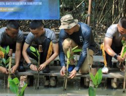 Taruna Bhayangkara Hijaukan Negeri: Tanam 100 Pohon Bakau