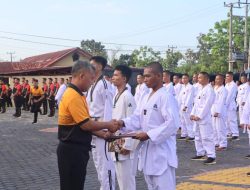 Kapolda Pimpin Apel Olahraga Bersama Satbrimob, Serahkan Bantuan Peralatan Taekwondo