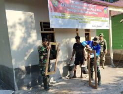 Satgas TMMD Kodim 0428 Mukomuko Pasang Pintu Jendela dan Haluskan Dinding RTLH