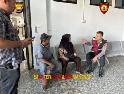Personel Pos Shelter Ditsamapta Polda Bengkulu Tanggap Cepat Lakalantas Dekat Pantai Pasir Putih