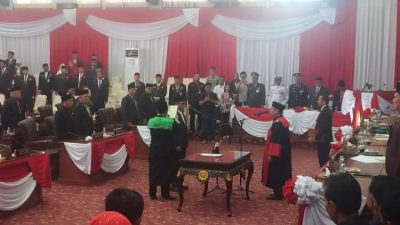 Teuku Zulkarnain Resmi Dilantik sebagai Wakil Ketua I DPRD Provinsi Bengkulu