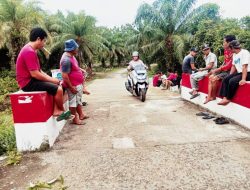 Jelang HUT RI ke-80, Warga RT 07 Bandar Ratu Hiasi Kampung