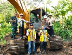 Pemkab Lebong dan TNI Bangun Jalan Penghubung Bungin – Bukit Nibung