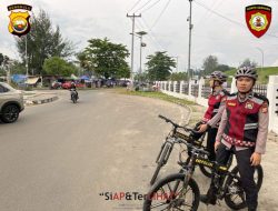 Ditsamapta Polda Bengkulu Patroli Bersepeda di Pantai Panjang