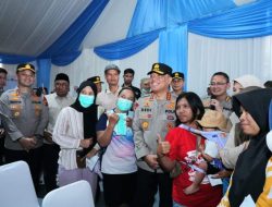 Wakapolri Sapa Warga Gunung Sindur dalam Baksos Kemala Taruna