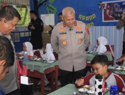 Polda Kalsel Grand Opening SPPG, Bagikan Makan Bergizi Gratis untuk 1.700 Anak