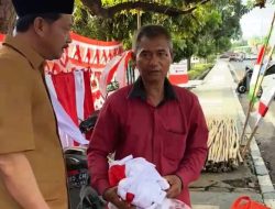 Peduli UMKM Jelang HUT RI ke-80, Ketua Gerindra Bengkulu Beli Dagangan Pedagang Bendera