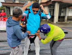 Wabup Rejang Lebong Terbang Paralayang di Atas Danau Mas, Bupati dan Wamen Rencanakan Besok
