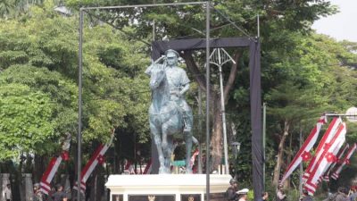 Kapolri Resmikan Patung M. Jasin, Abadikan Sejarah Polisi Istimewa