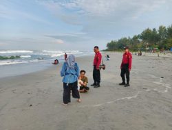 Ditpamobvit Polda Bengkulu Patroli Dialogis di Pantai Pasir Putih dan Pantai Panjang