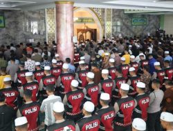 Polda Kalsel Gelar Shalat Ghaib dan Do’a Bersama untuk Almarhum Affan Kurniawan