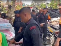 Pasca Banjir di Bali, Polisi Bantu Warga Bersih-Bersih