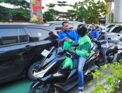 KSPSI dan Polri Bagikan Ratusan Paket Sembako kepada Warga