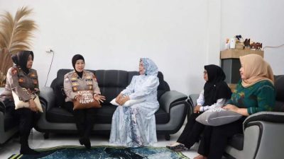 Hangat dan Penuh Makna, Polwan Polda Bengkulu Gelar Anjangsana Sambut HUT ke-77