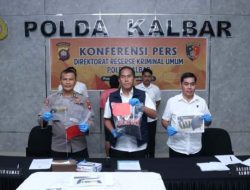 Polda Kalbar Tangkap Empat Penyusup Aksi Masa di Mapolda dan kantor DPRD  Kalbar, Bom Molotov dan Senjata Tajam Disita