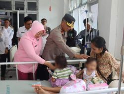 Kapolda Bengkulu Jenguk Balita Cacingan, Beri Dukungan dan Tali Asih