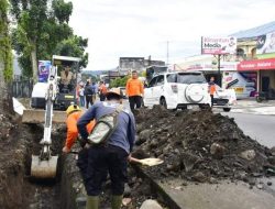 Fikri Ajak Warga Gotong Royong untuk Atasi Banjir