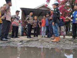 Bupati Kepahiang Gerak Cepat Tinjau Genangan Air di Pasar Ujung