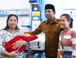 Bayi Lahir, Akta Diantar Walikota: Pemkot Luncurkan Program BALADEWA
