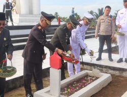 Kapolda Ziarah Nasional HUT Ke-80 TNI di TMP Balai Buntar