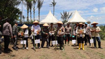 Rejang Lebong Tanam Jagung Serentak, Polres Tunjukkan Komitmen Pangan