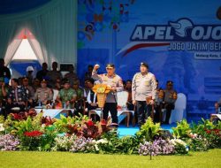 Kapolri Pimpin Apel Ojol di Malang, Ajak Jaga Kamtibmas Kondusif